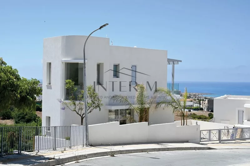 Elegant Villa For Sale In Chloraka, Paphos, Cyprus(3 Bedrooms)