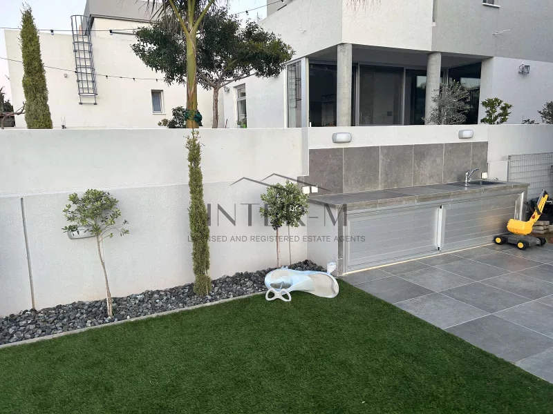 Detached House For Sale In Agios Athanasios  (4 Bedroom) φωτογραφία 3