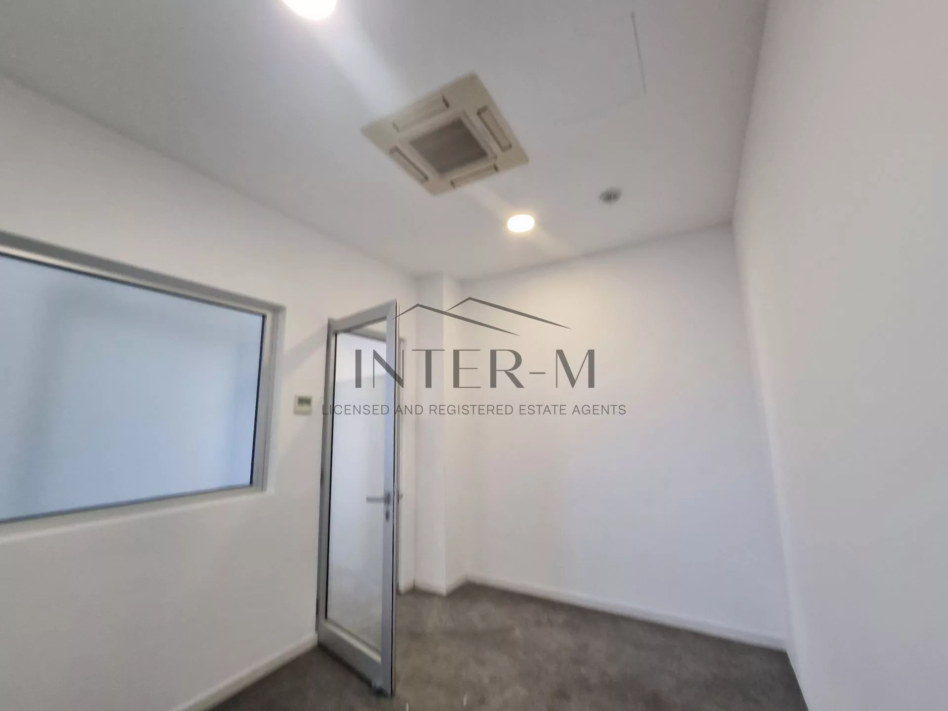 Elegant Office Space For Rent  In Cyprus, Limassol, Kolonakiou Street (447 sq.m) φωτογραφία 2