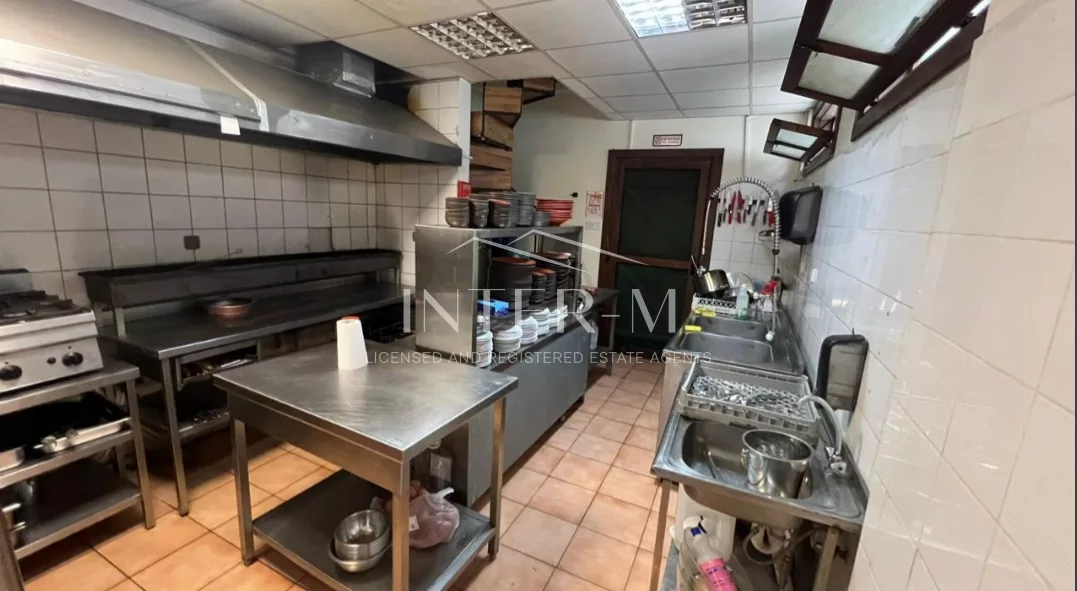 Exceptional Business Opportunity For Rent – Prime Club, Restaurant & Apartment In Foinikoudes, Larnaca,Cyprus φωτογραφία 6