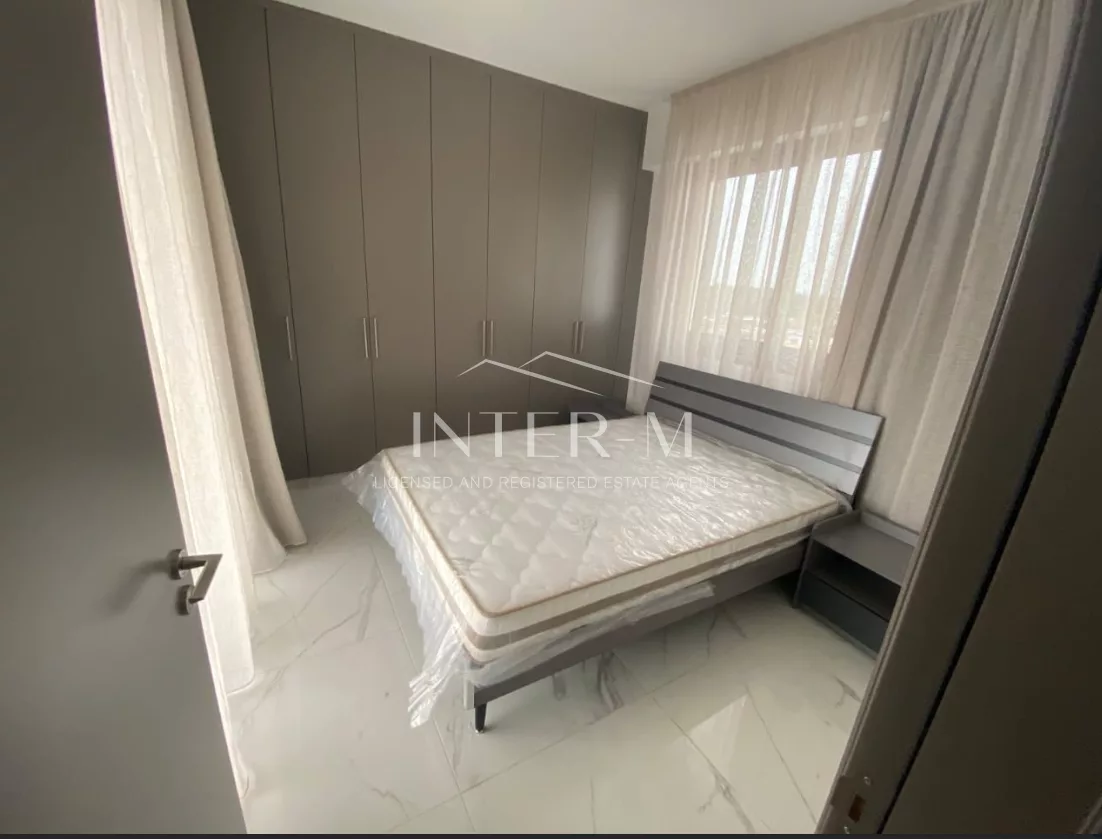 Sea View Apartment For Sale In Larnaca (3 Bedroom) photo 5