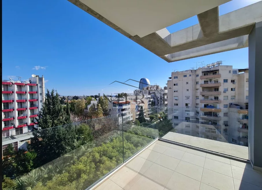Beautiful 3-Bedroom Top-Floor Penthouse For Sale In Neapolis, Limassol, Cyprus φωτογραφία 8