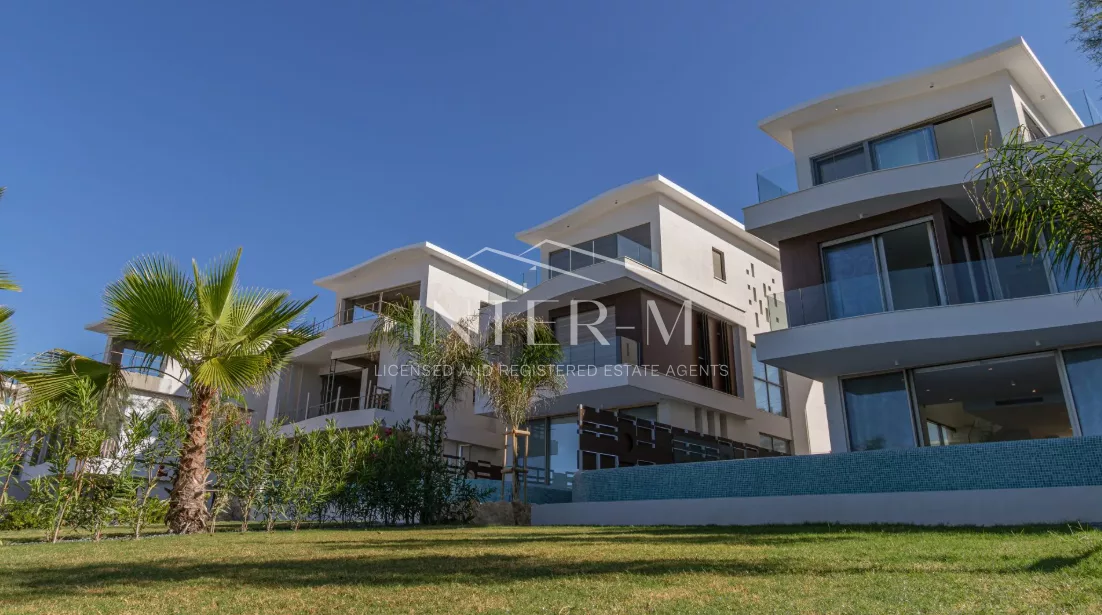 Luxurious Beachfront Villa For Sale In Kissonerga, Paphos, Cyprus (4 Bedrooms)
