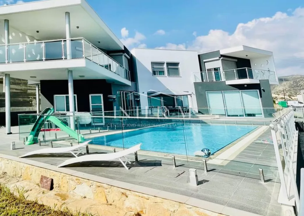 Luxury Villa With Basement  For Sale In  Agios Athanasios Limassol (6 Bedroom)