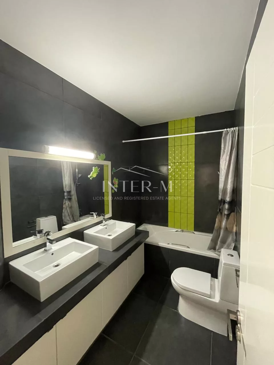 Luxurious 3-Bedroom Beachfront Maisonette For Rent In Agia Triada, Limassol (3 Bedroom) photo 5