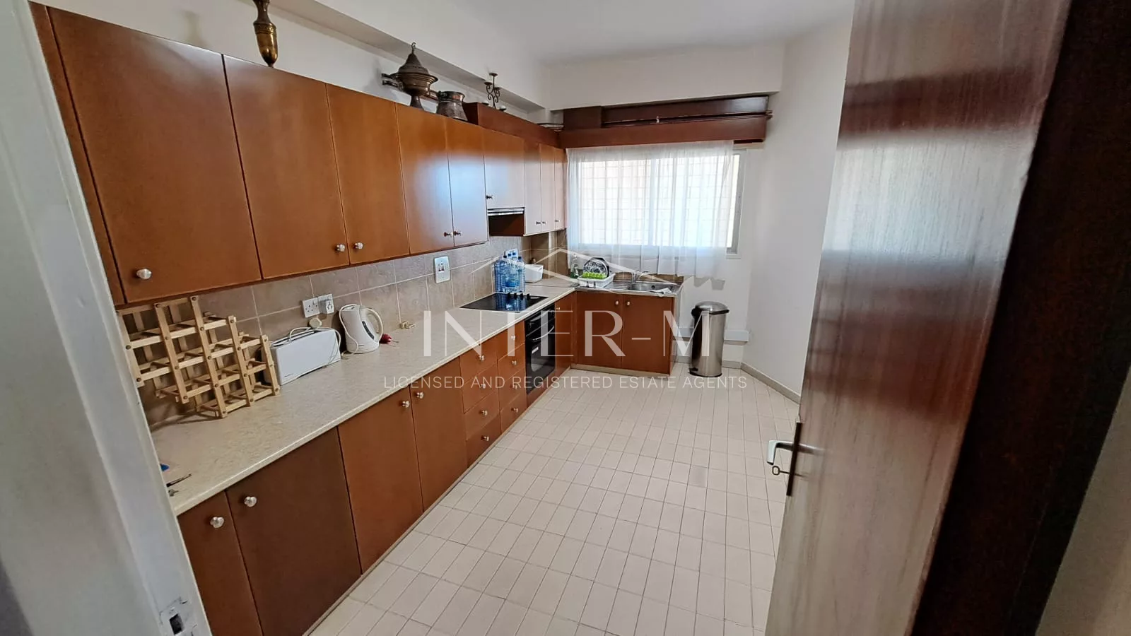 Spacious 3-Bedroom Apartment With Stunning Views In Larnaca Center (3 Bedroom) photo 11