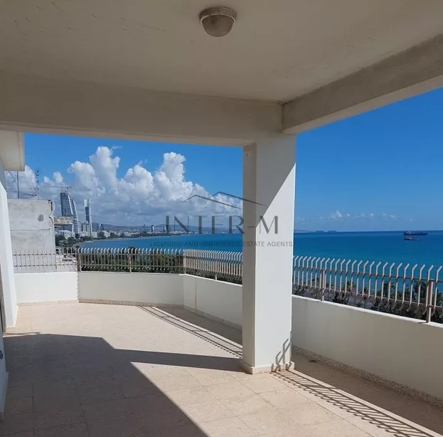 Luxury Office For Sale In Molos Area , Limassol φωτογραφία 1