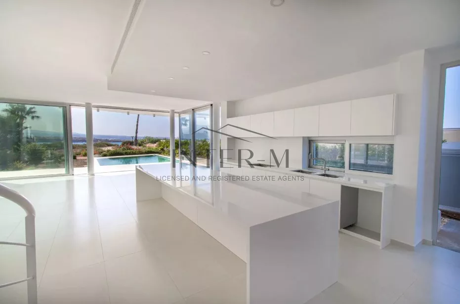 Modern Seafront Villa For Sale In  Coral Bay, Paphos, Cyprus( 5 Bedrooms) photo 5