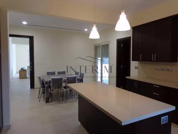 Villa For Sale In Fasoula (7 Bedroom) φωτογραφία 7