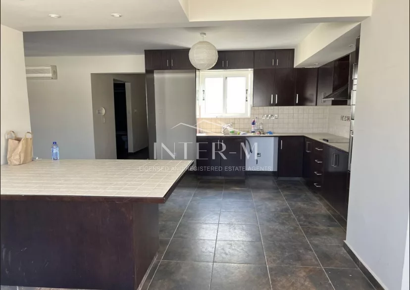 Spacious Penthouse For Sale In Agios Athanasios,Limassol (3 Bedroom)