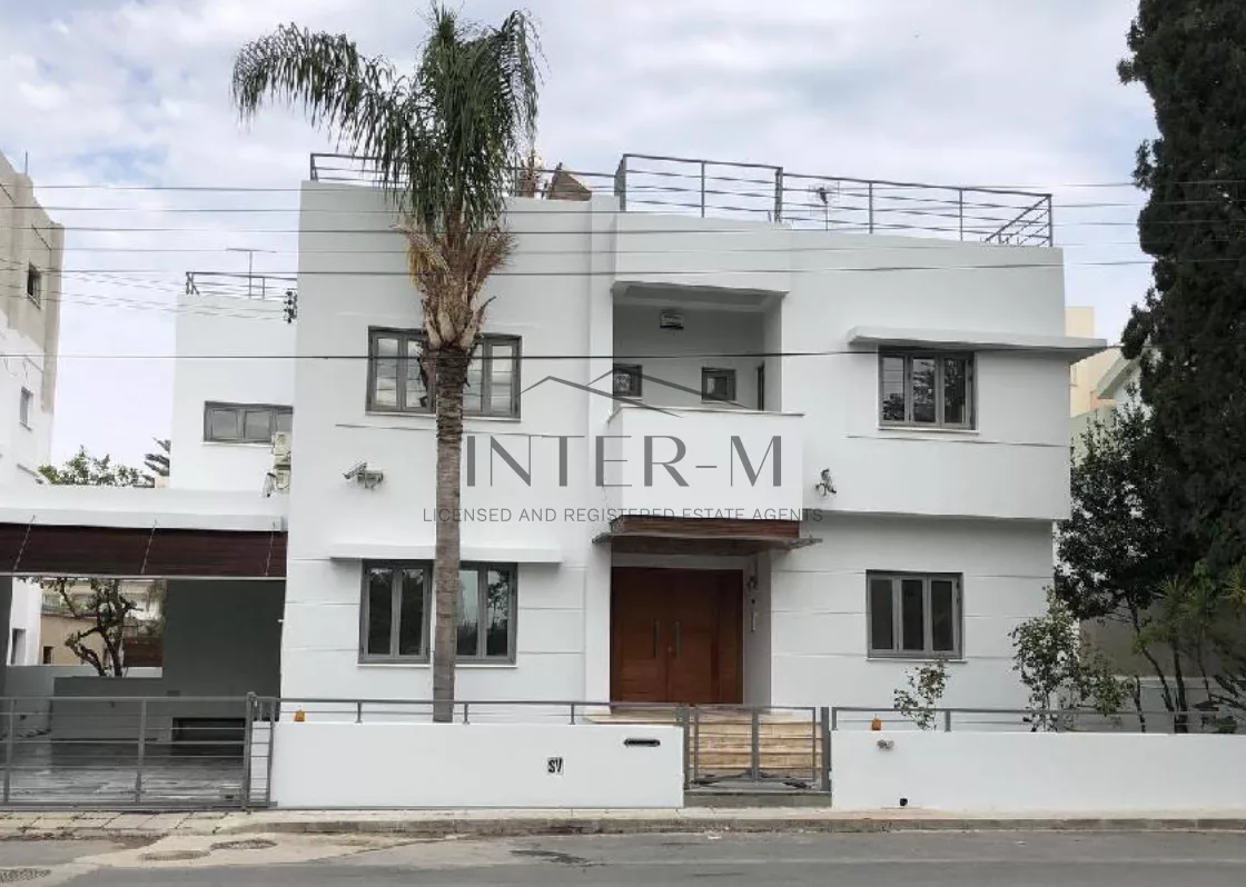Two Floor House For Sale In Agios Nikolaos, Larnaka (6 Bedroom)