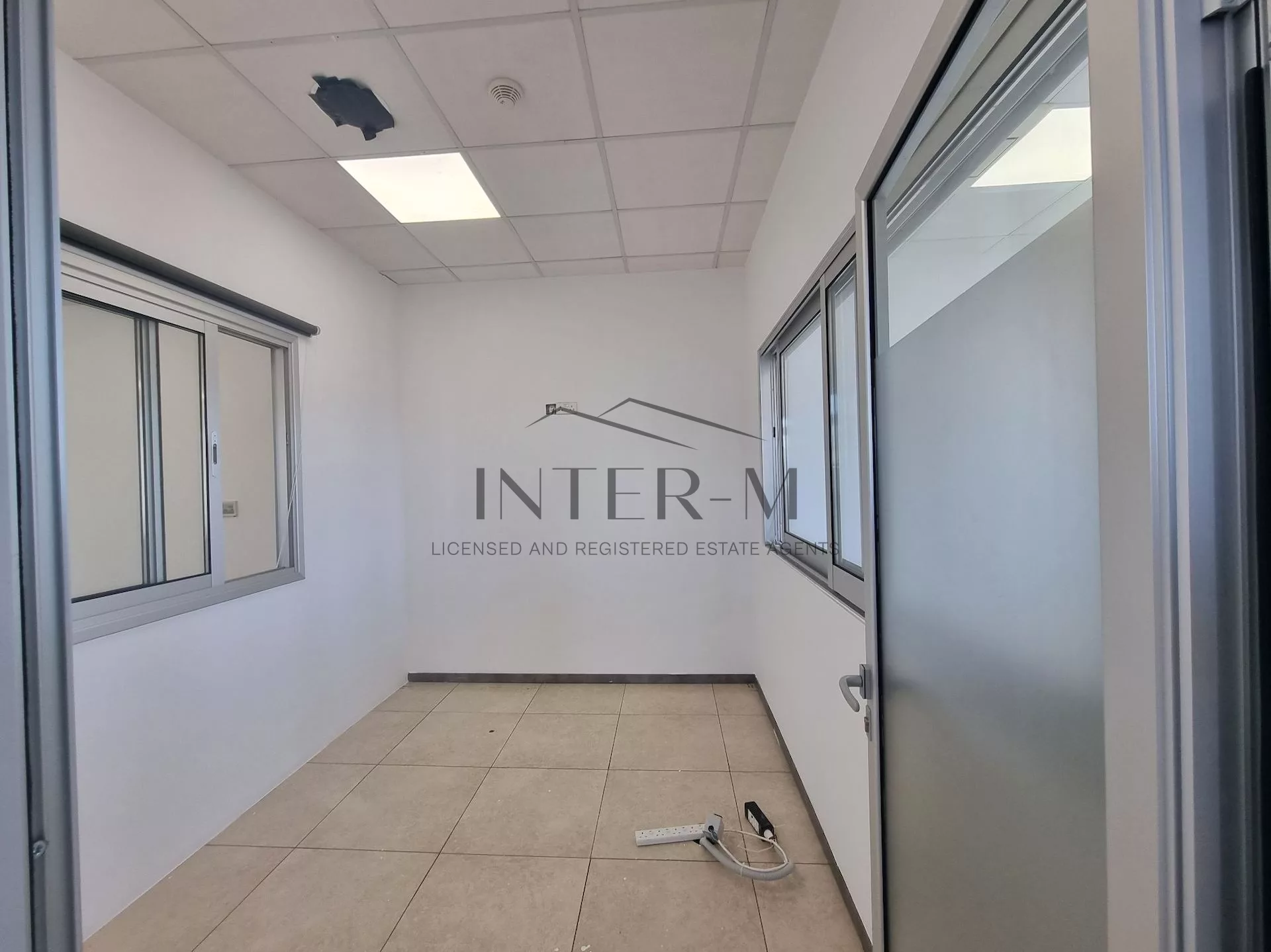Office For Rent  In Cyprus, Limassol Kolonakiou Street (517 Sq.m) photo 13
