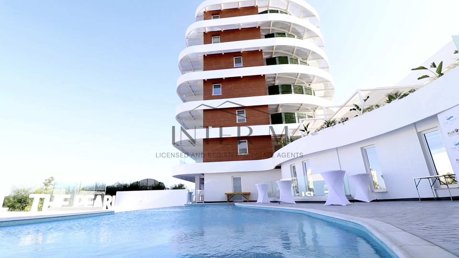 Luxurious Sea Front Apartment In Makenzie  (2 Bedroom) photo 3