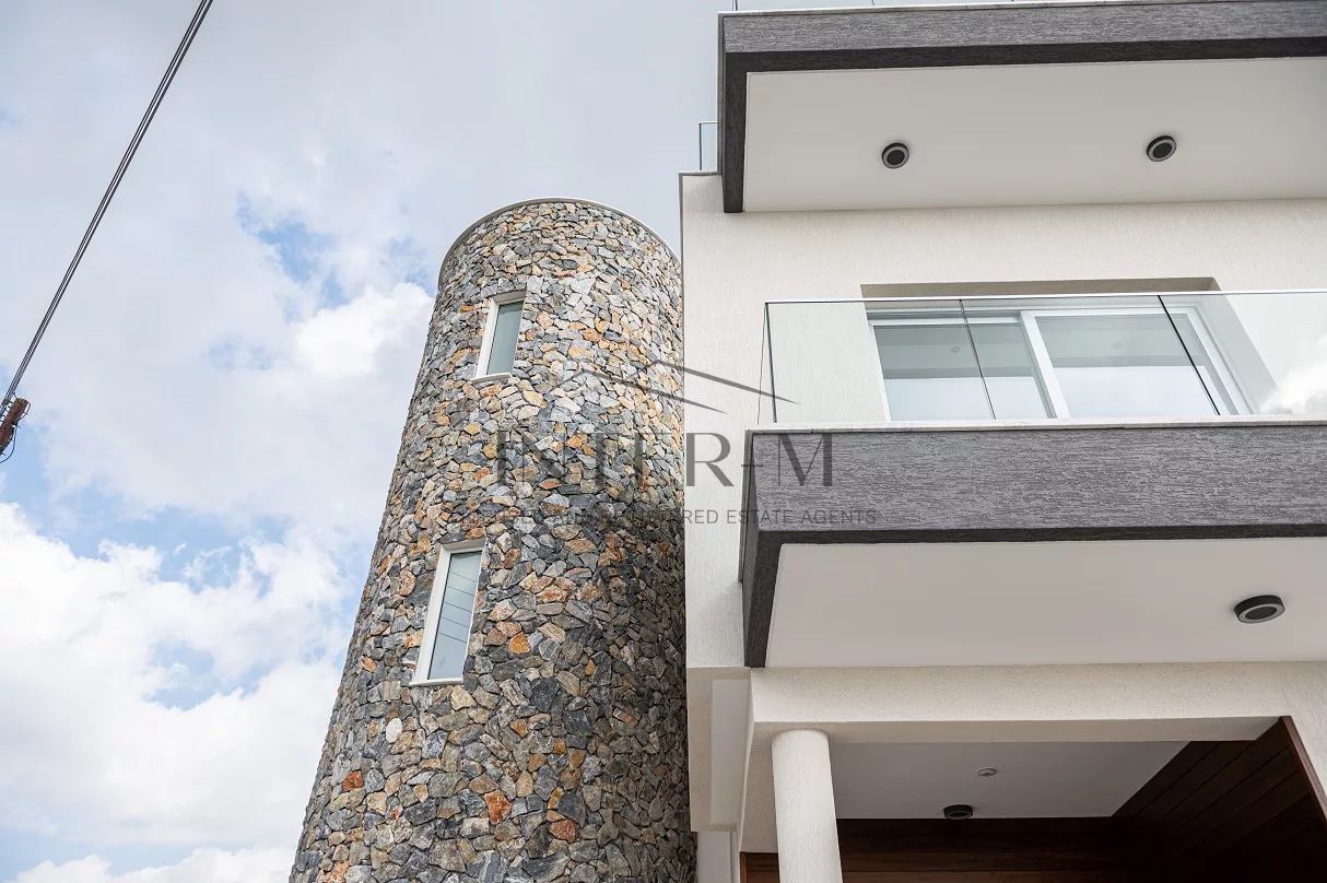 Amazing Villa In Agios Tychonas (5 Bedroom) (5 Bedroom) photo 26