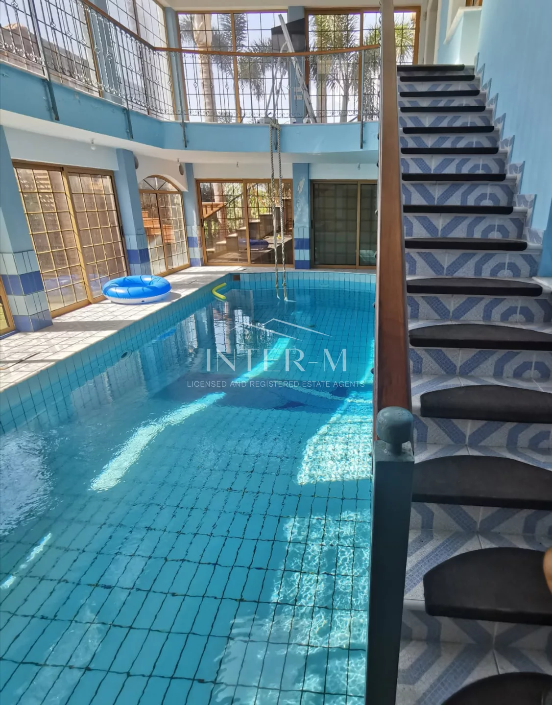 Massive Villa In Germasogeia (5 Bedroom) φωτογραφία 16