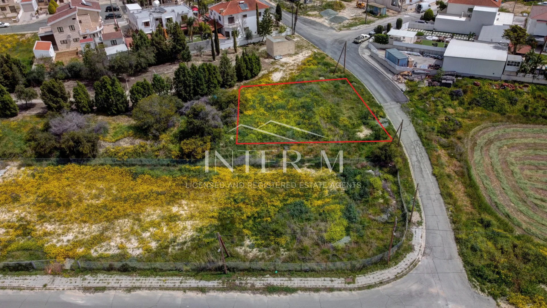 Residential Plot In Aradippou (577 sq.m)