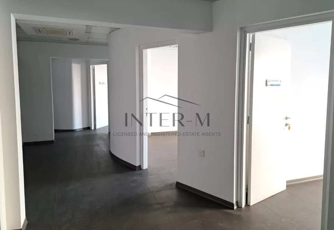 Prime Office Building For Rent In,Limassol, Agios Zoni,Cyprus φωτογραφία 6