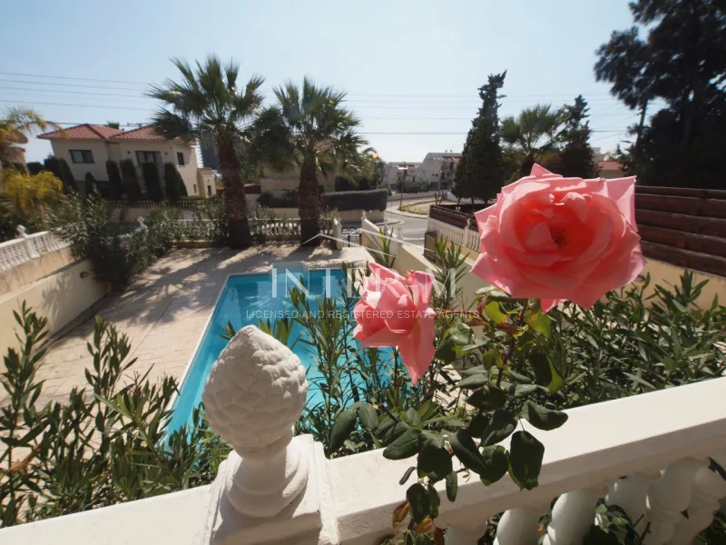 Luxurious 4-Bedroom Villa Rental In Prestigious Limassol-Germasogeia photo 3