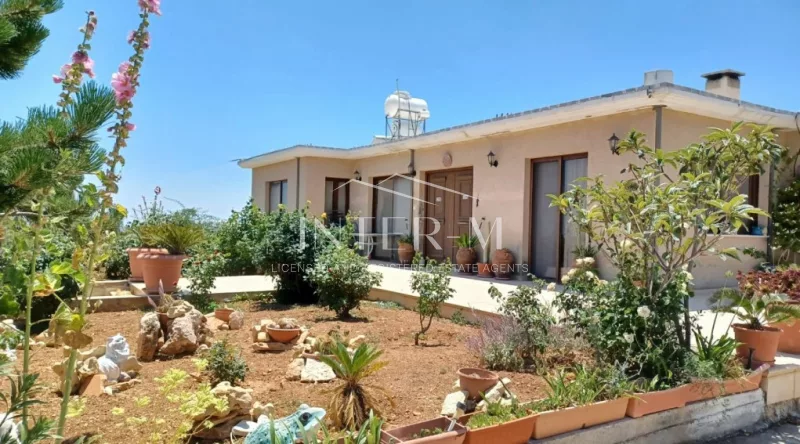 Stylish 3-Bedroom Detached House For Sale In Agios Therapon, Limassol, Cyprus photo 4