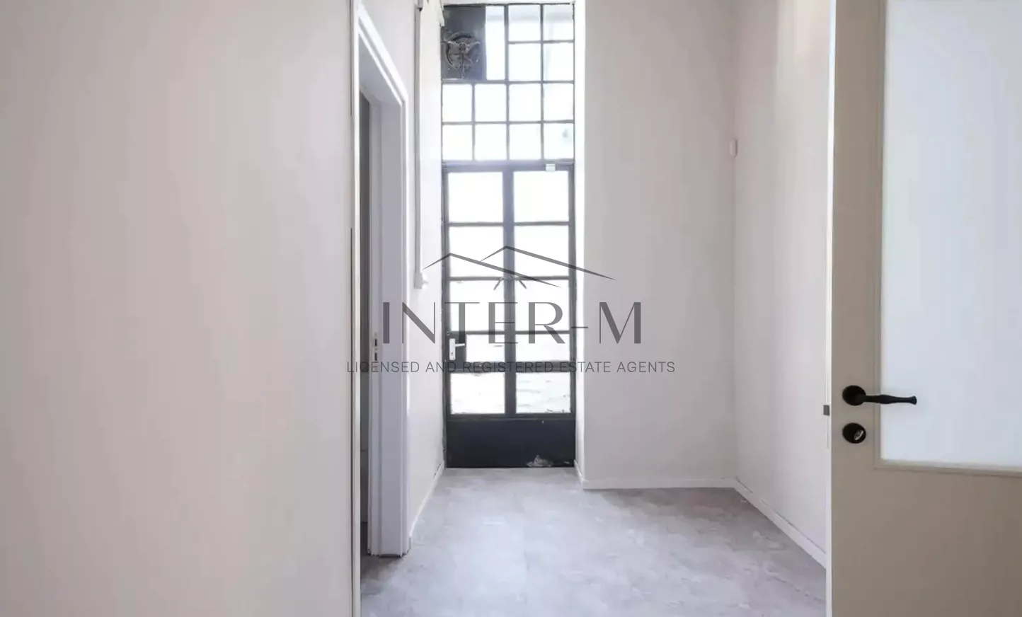 Spacious Fully Renovated Office Building In The Heart Of Limassol, Cyprus(300 Sq.m) φωτογραφία 15
