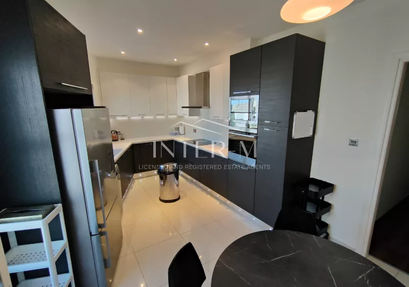 Cozy Apartment For Sale In Germasoyia , Limassol  (2 Bedroom) φωτογραφία 4