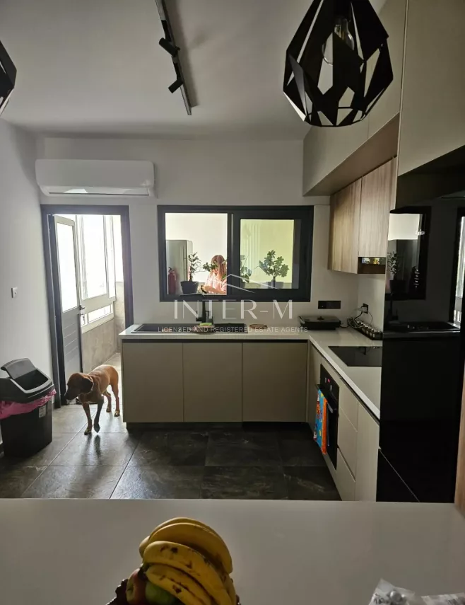 Fully Renovated 3-Bedroom Apartment For Sale In Mesa Geitonia, Limassol (3 Bedroom) photo 5