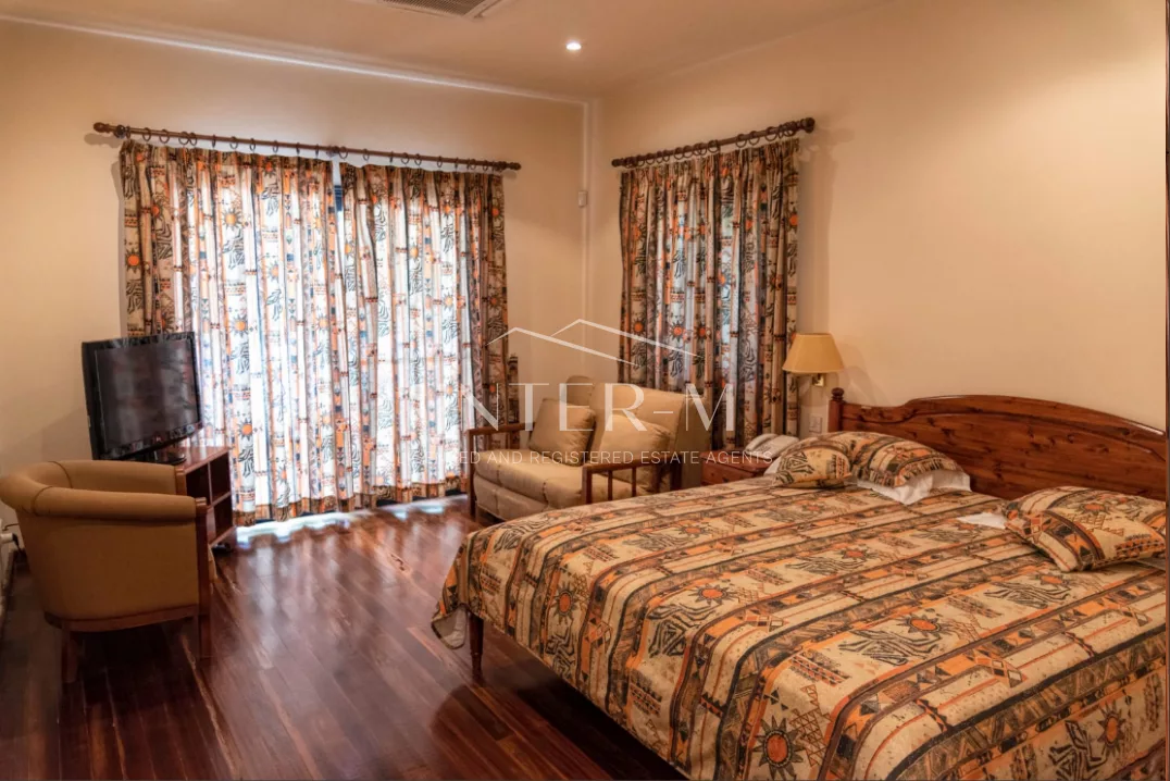 Beautiful Villa For Rent In Moniatis, Limassol (10 Bedroom) φωτογραφία 23