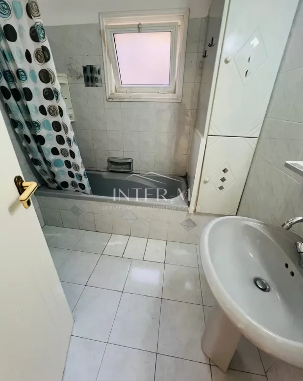 For Sale: Beautiful 3-Bedroom Apartment In Oroklini, Larnaca,Cyprus (3 Bedroom) φωτογραφία 6