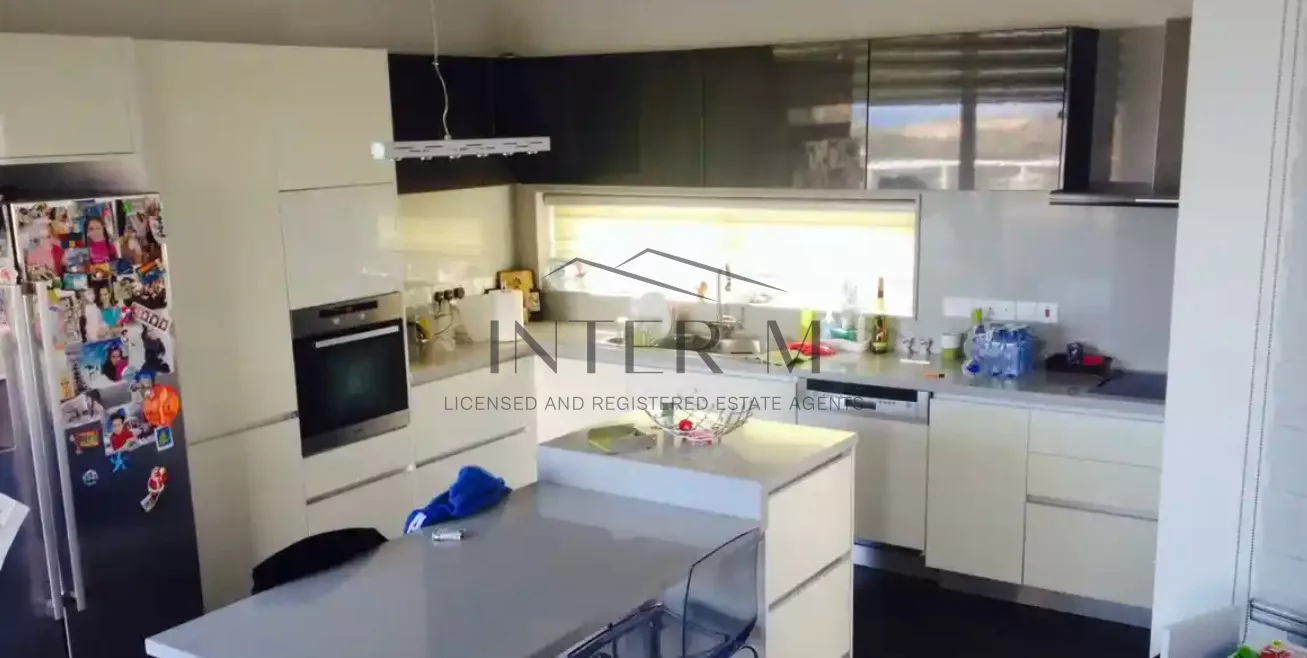 Stunning Villa For Sale In Agios Athanasios, Limassol (5 Bedrooms) φωτογραφία 11