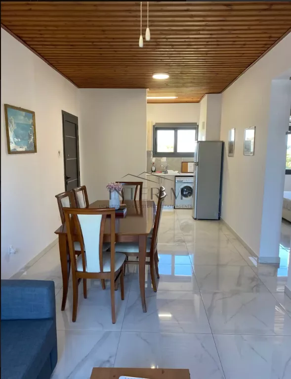 Beautifully Renovated 2-Bedroom Apartment For Sale In Kato Paphos (1 Bedroom) φωτογραφία 6