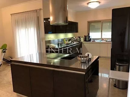 Villa For Sale In Agios Athanasios  (5 Bedroom) φωτογραφία 12