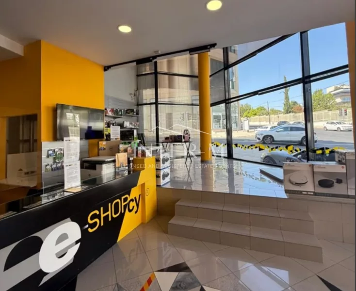 For Sale – Commercial Building / Showroom With Basement And Mezzanine  In Nicosia,Cyprus φωτογραφία 3