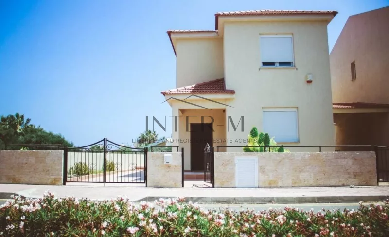 For Sale Detached House In Pyrgos Area  (3 Bedroom) photo 3
