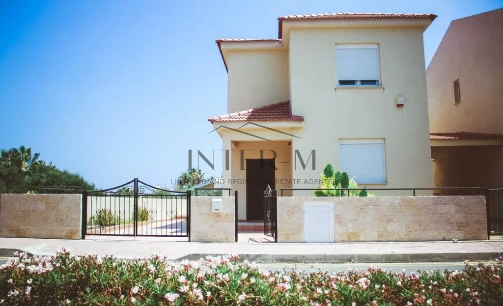 For Sale Detached House In Pyrgos Area  (3 Bedroom) φωτογραφία 3