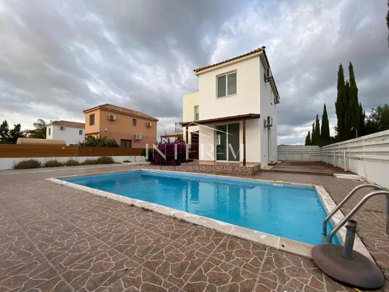 For Sale - Detached House In Mandria, Paphos (3 Bedroom) φωτογραφία 2