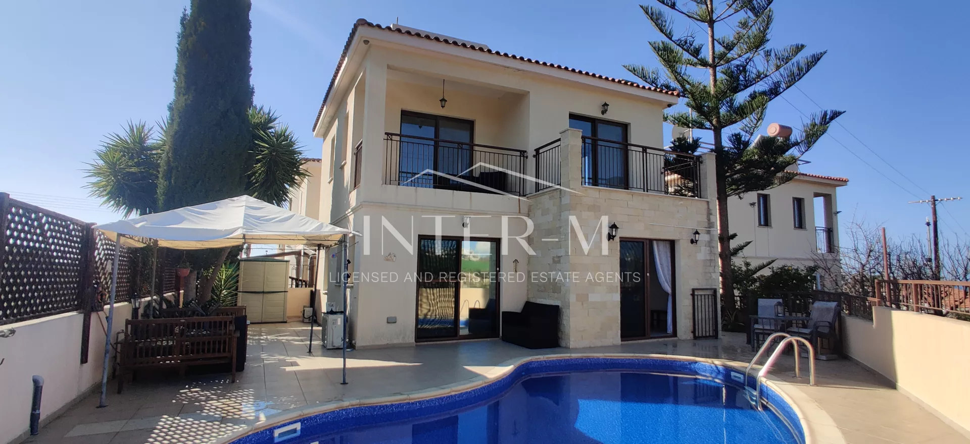 Beautiful Three-Bedrooms House For Sale  (3 Bedroom)