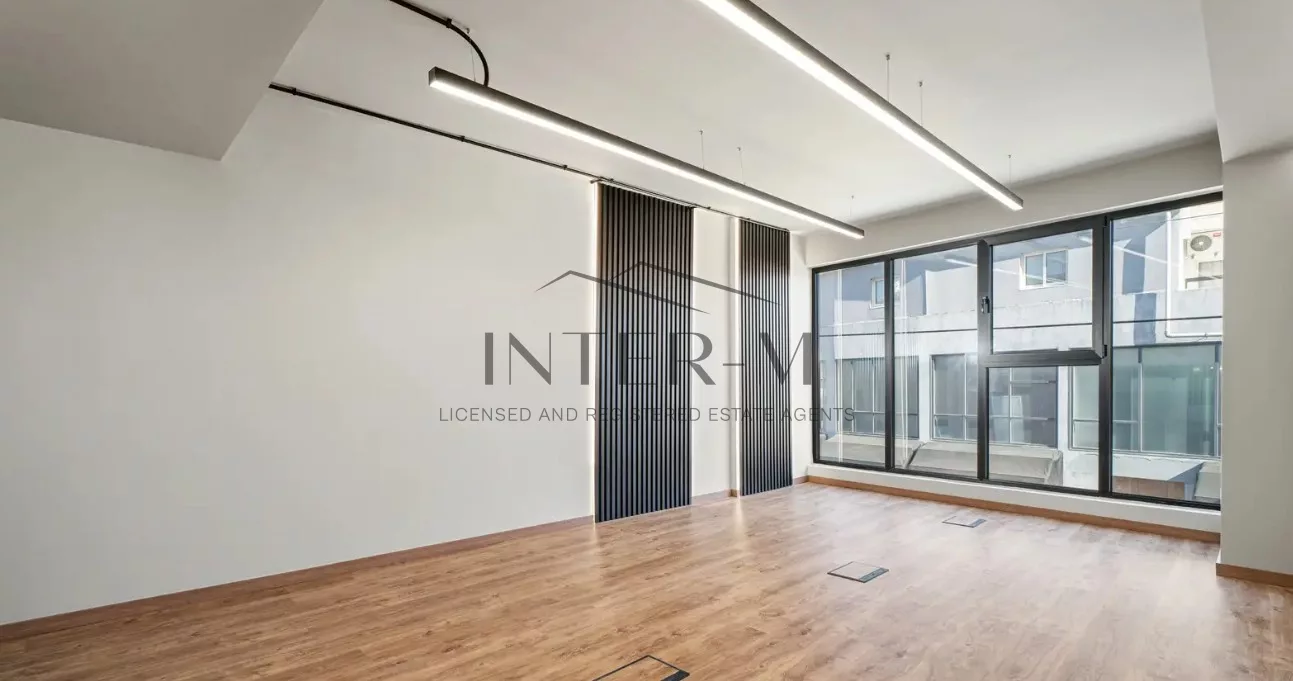 Unique Fully Renovated Offices For Rent In The Historical Center Of Limassol, Cyprus φωτογραφία 8