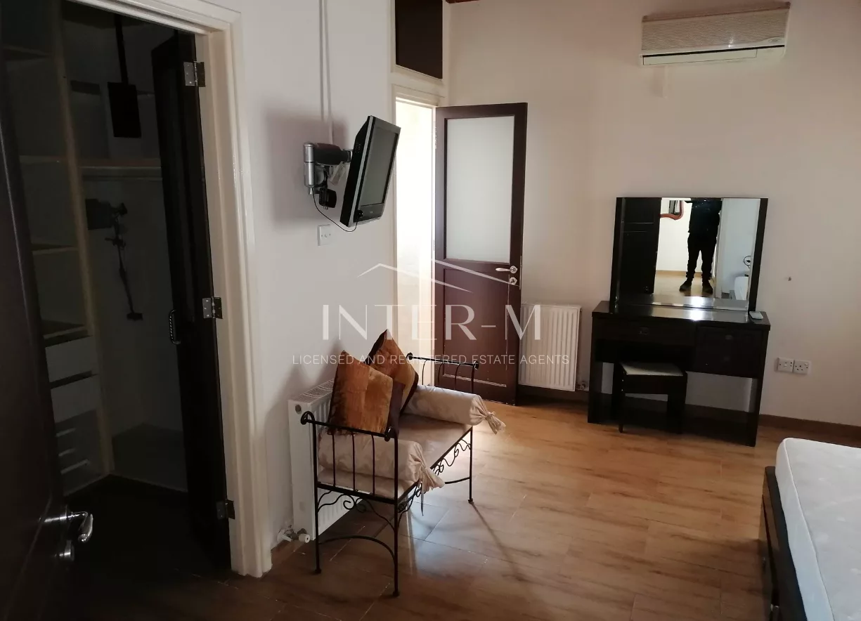 Beautiful Semi-Detached House  For Sale In Agios Sylas , Limassol  (6 Bedroom) photo 11