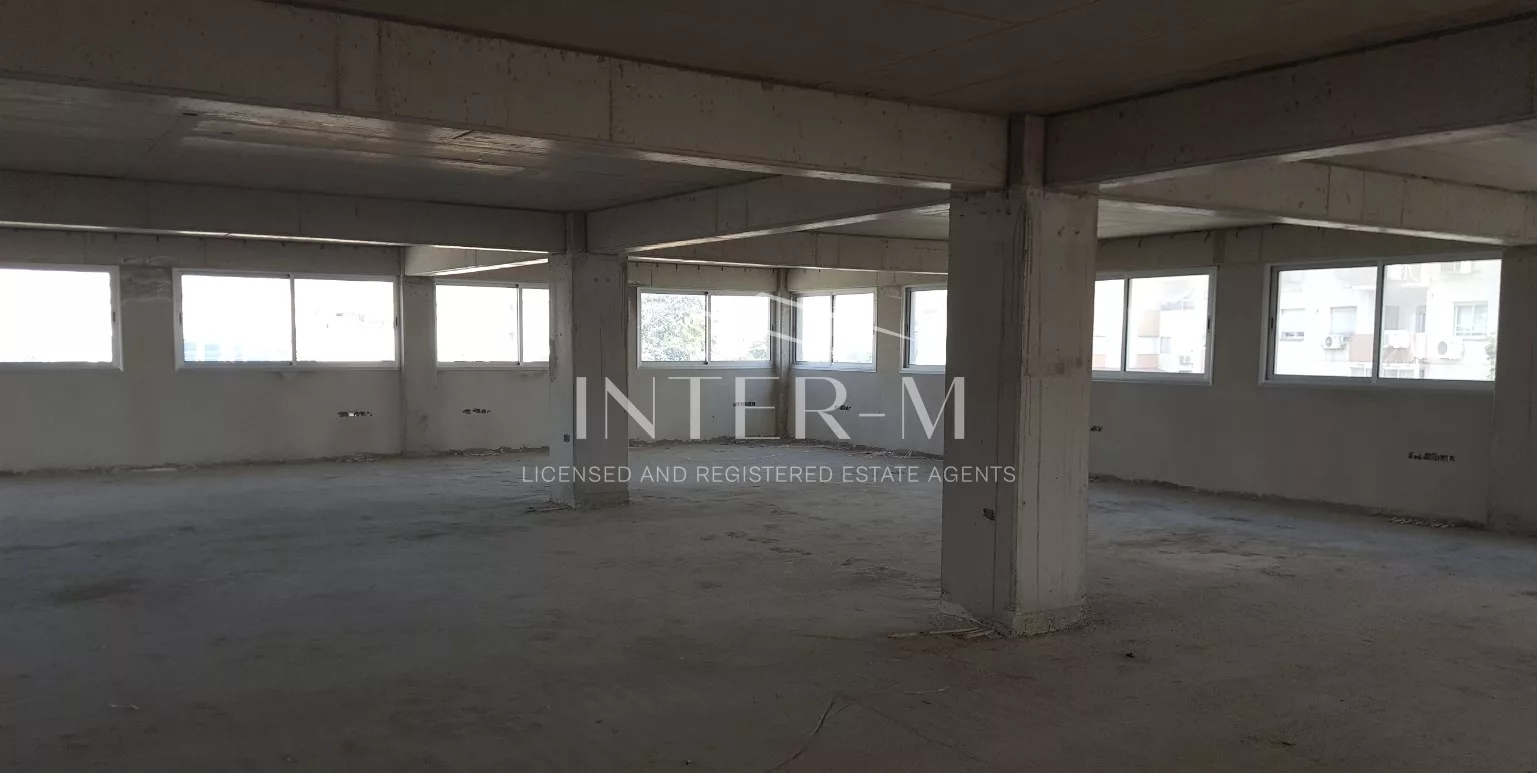 Commercial Building For Rent In Mesa Geitonia (1000 Sq.m) photo 1