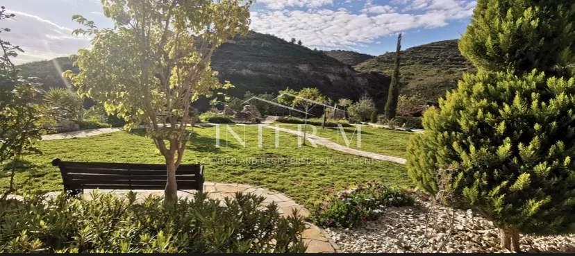 Villa For Rent In Akrounta  (5 Bedroom) photo 15