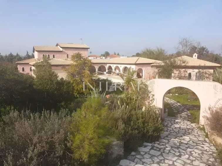Spacious And Striking Villa For Sale In Mosfiloti, Larnaca (4 Bedroom) φωτογραφία 23