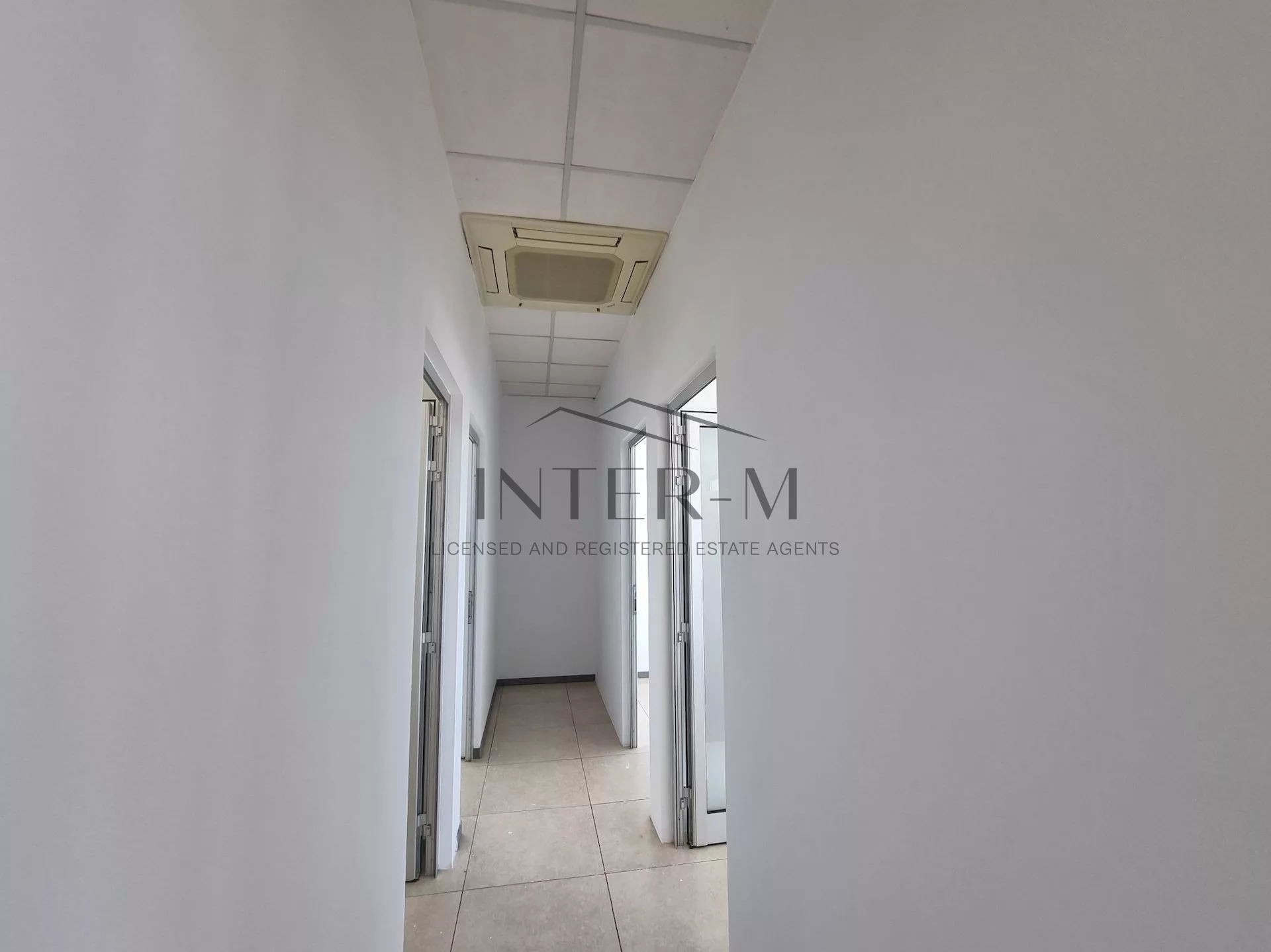 Office For Rent  In Cyprus, Limassol Kolonakiou Street (517 Sq.m) photo 12