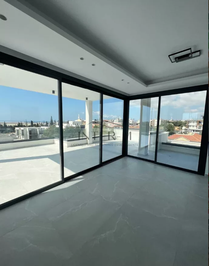 Beautiful Penthouse  For Sale In  Germasogeia , Limassol  (3 Bedroom) photo 7