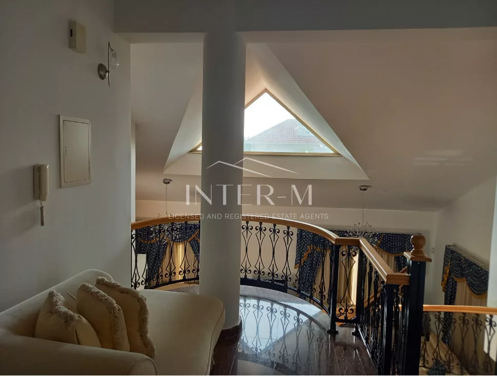 Villa In Moutayiaka Limassol Cyprus (5 Bedroom)