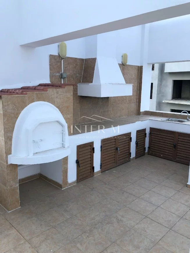 Spacious 3-Bedroom Apartment For Sale In Egkomi, Nicosia, Cyprus photo 8