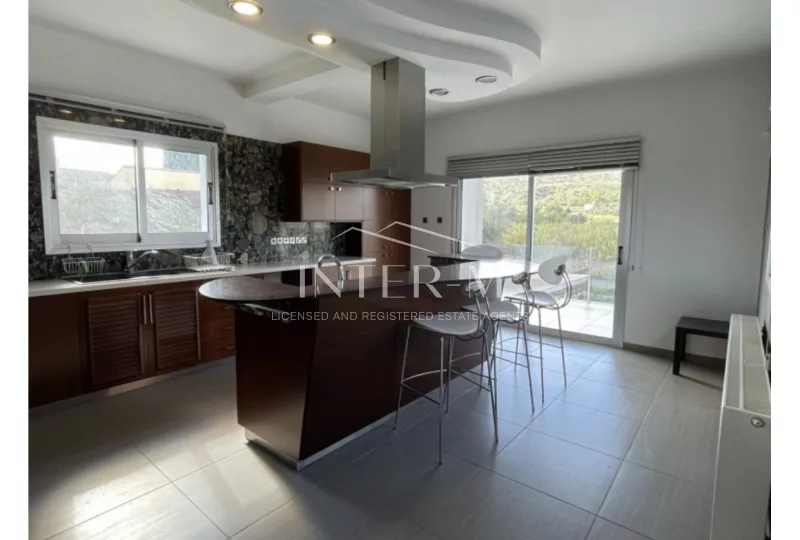 Villa For Sale In Pyrgos (4 Bedroom) φωτογραφία 2