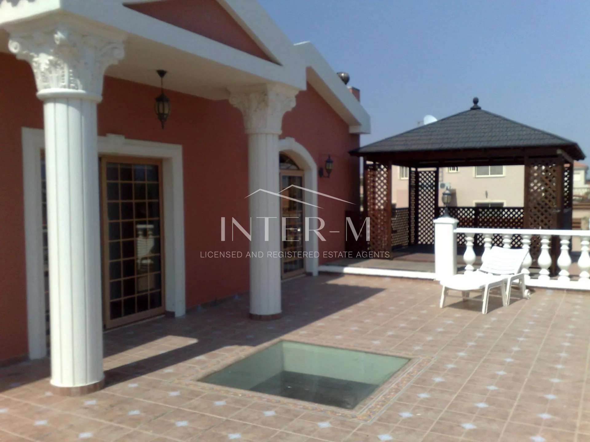 Massive Villa In Germasogeia (5 Bedroom) φωτογραφία 14