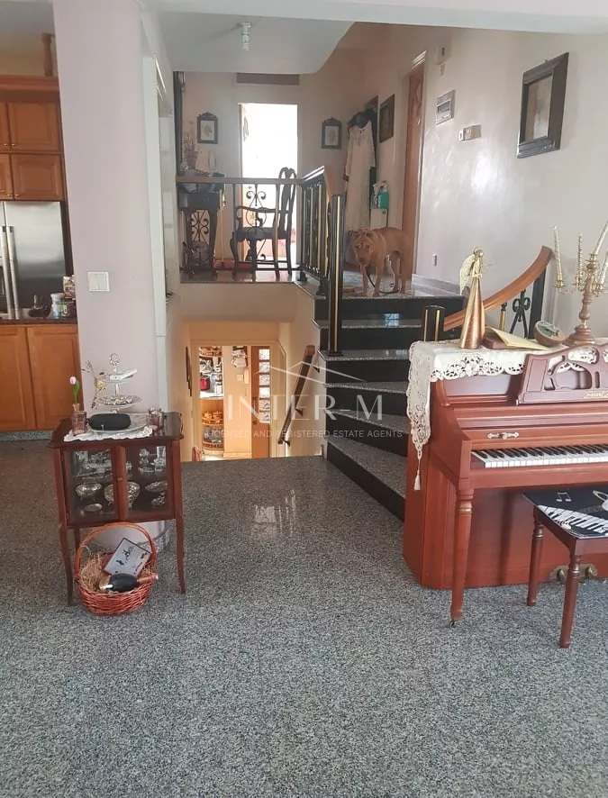*Detached House For Sale In Agios Athanasios (5 Bedroom) photo 9