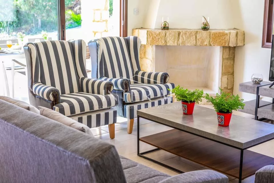 Exceptional 3-Bedroom Villa For Sale In Peyia, Paphos, Cyprus φωτογραφία 8