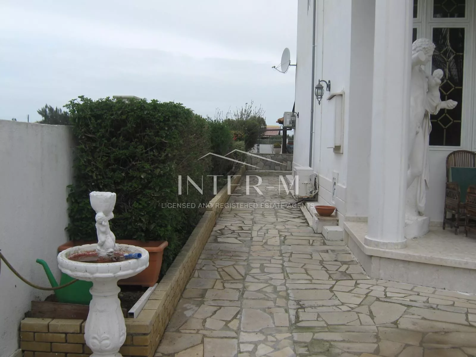 Detached  House  For  Sale In  Larnaca ( 330 SQM) (4 Bedroom) photo 4